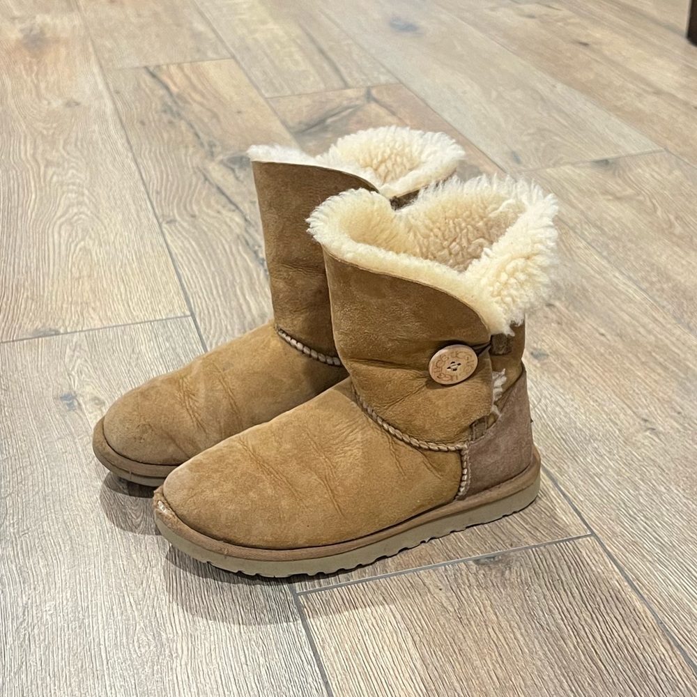 Bailey Button Ugg Boots